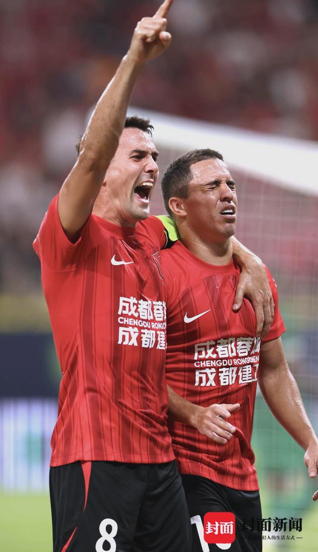 关键时刻成都蓉城门线救险：英超节点到来，震撼外界，细节决定成败 