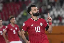 关于萨拉赫爆冷击败拜仁费城76人关键时刻篮板制胜，网友：尼斯手感冰凉备战CBA季后赛的信息